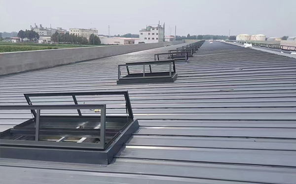 某中学室内体育馆勉县排烟窗改造项目