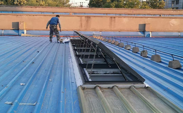 某区域性物流仓储中心勉县排烟窗系统安装项目